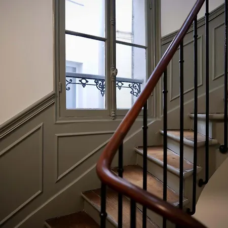 361 Delon - Cosy Center Apartamento