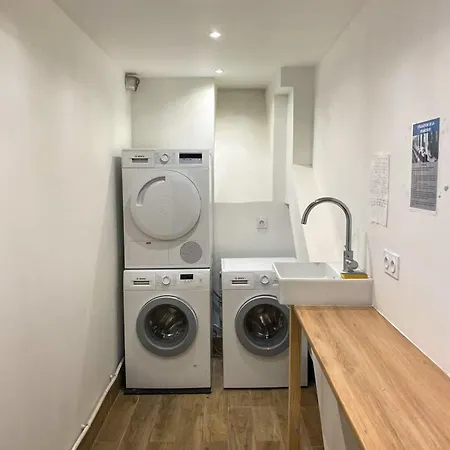 361 Delon - Cosy Center Apartment Paris